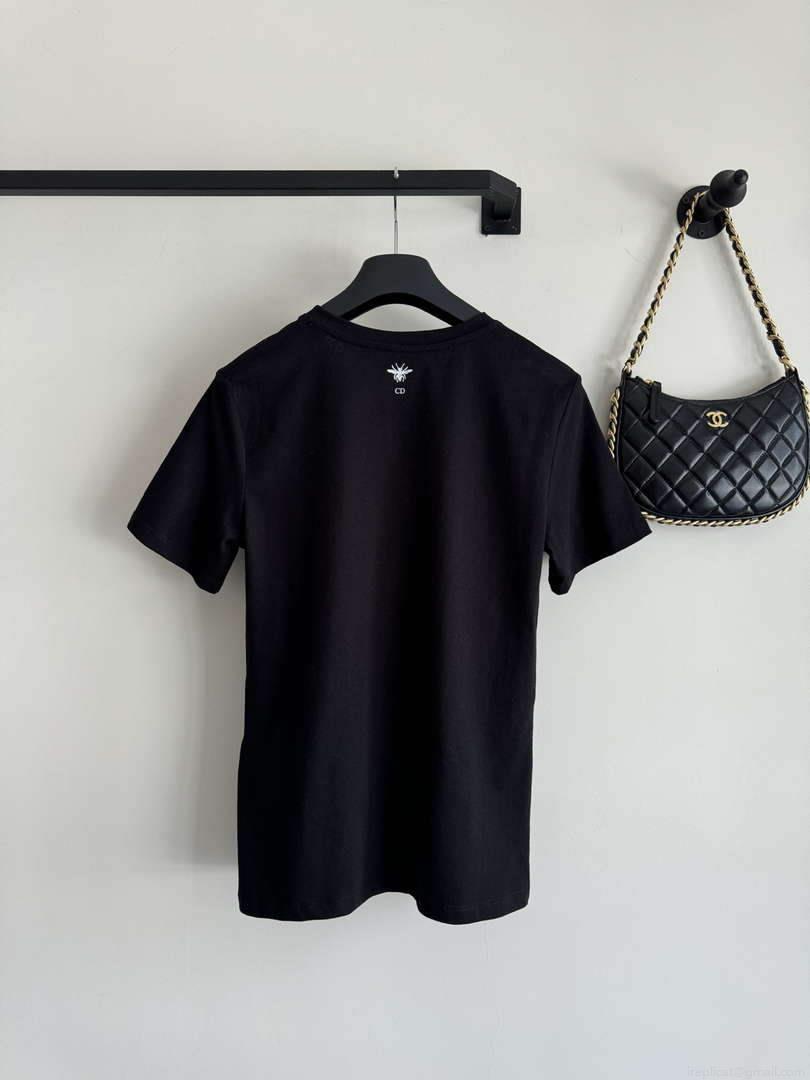 Dior Women’s T-shirt Fashion Clothing D82570