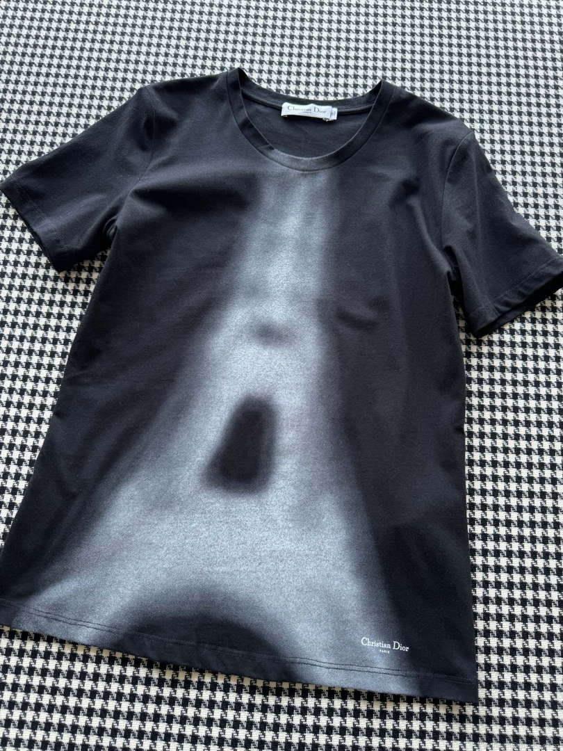 Dior Women’s T-shirt Fashion Clothing D82570