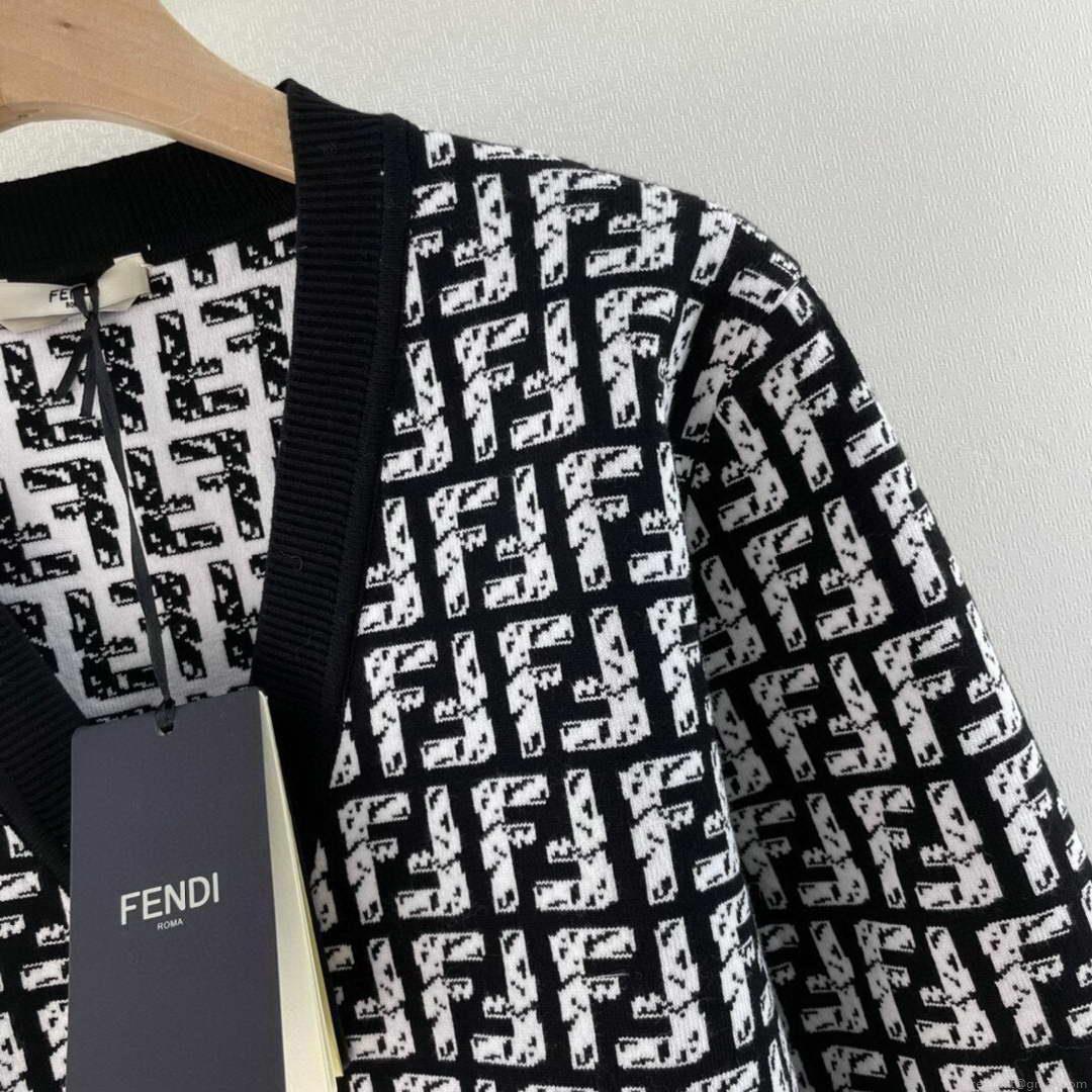 Fendi Women’s Sweaters Designer Fendi Clothing F68321