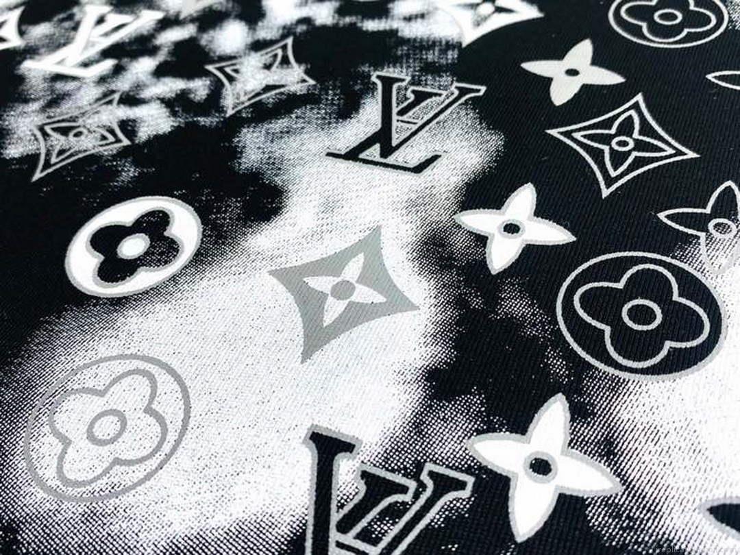 LV 1AB4UM Louis Vuitton Print Cotton Jersey Men Women’s T-shirt L56231