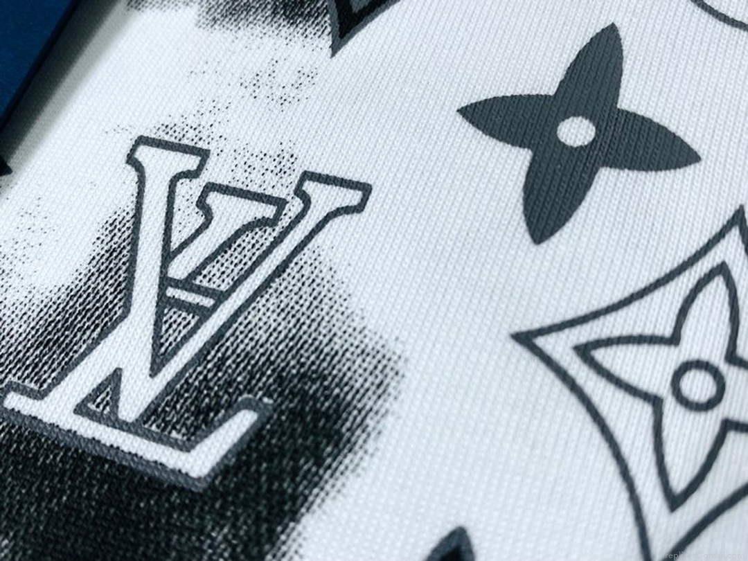 LV 1AB4UM Louis Vuitton Print Cotton Jersey Men Women’s T-shirt L56232