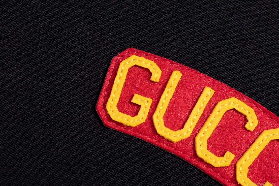 Gucci Men’s Women’s Short Sleeve T-shirt G66800
