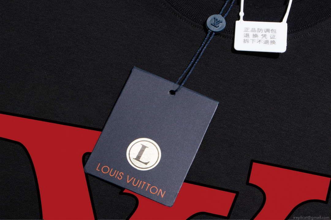 Louis Vuitton Men’s Women’s Short Sleeve T-shirt L36830