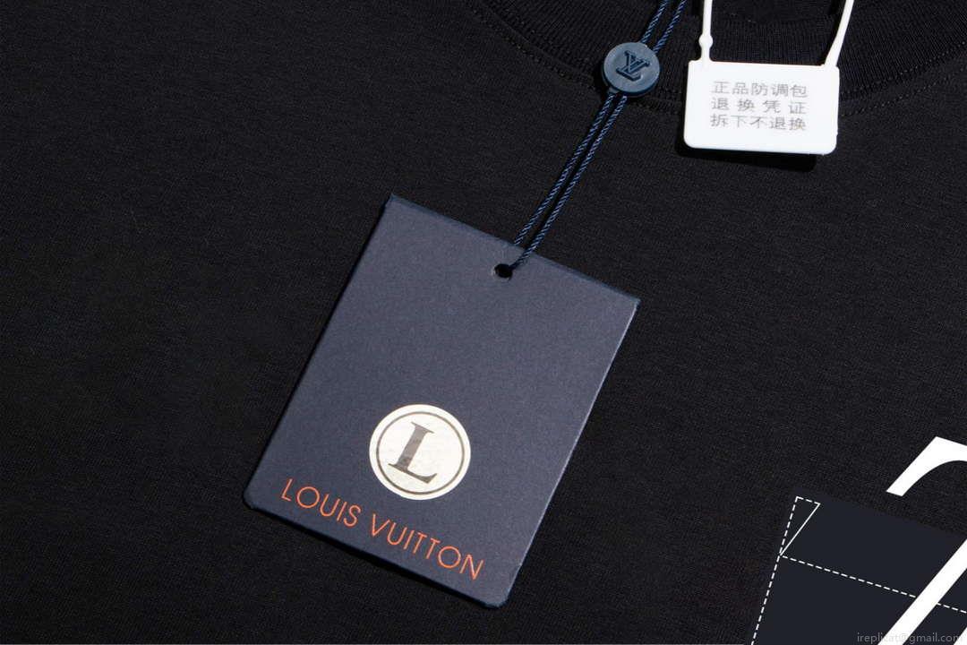 Louis Vuitton Men’s Women’s Short Sleeve T-shirt L36833
