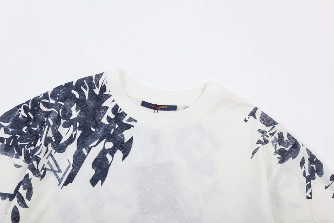Louis Vuitton Men’s Women’s Short Sleeve T-shirt L36838