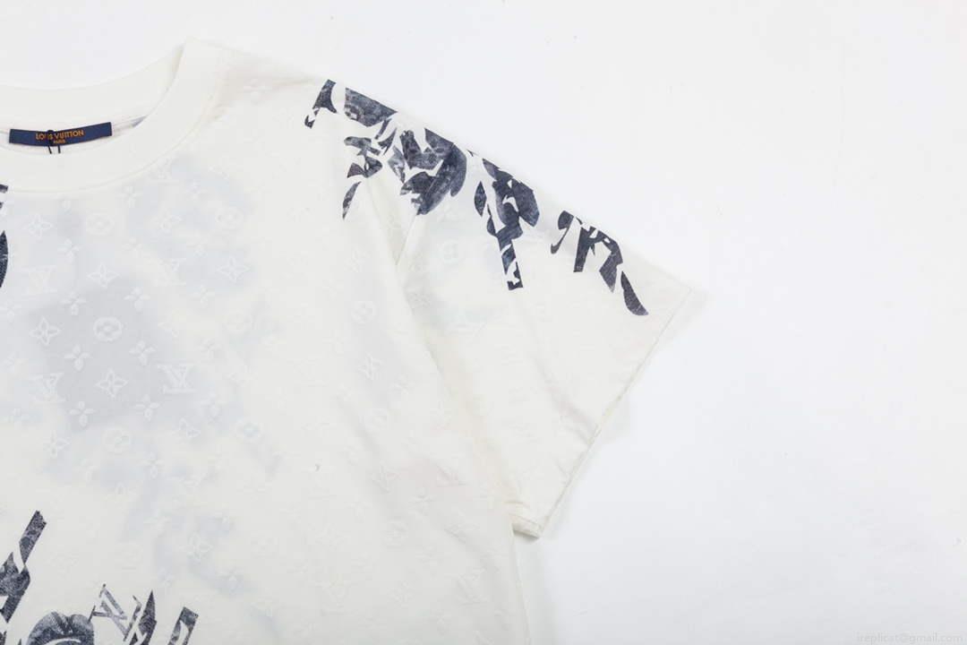 Louis Vuitton Men’s Women’s Short Sleeve T-shirt L36838