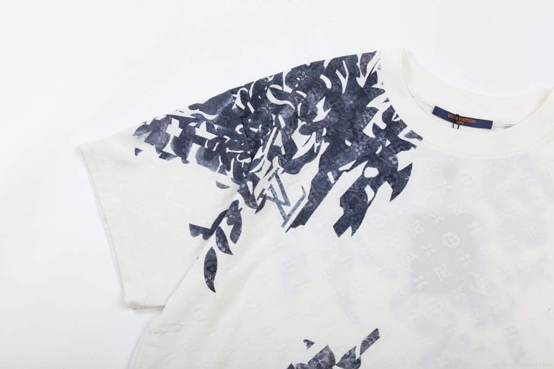 Louis Vuitton Men’s Women’s Short Sleeve T-shirt L36838