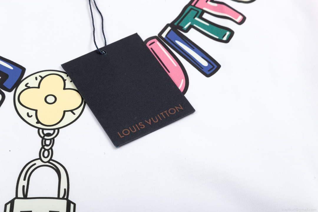 Louis Vuitton Men’s Women’s Short Sleeve T-shirt L36844