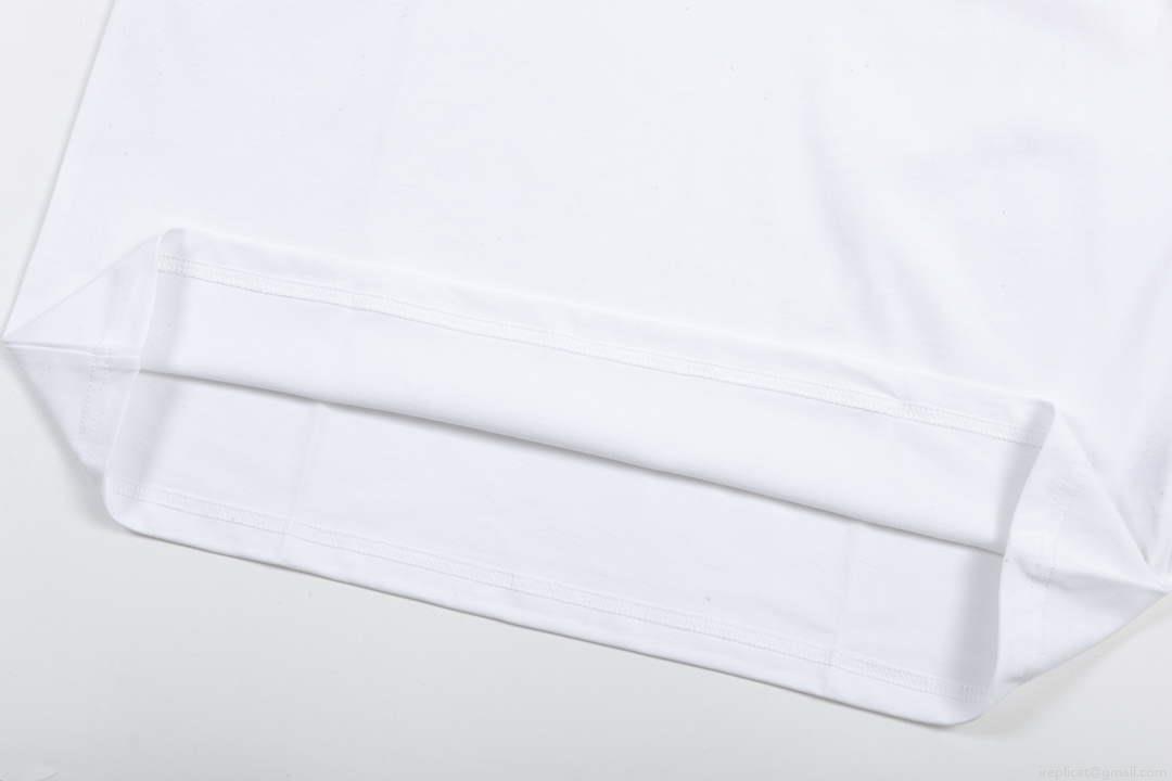 Louis Vuitton Men’s Women’s Short Sleeve T-shirt L36844