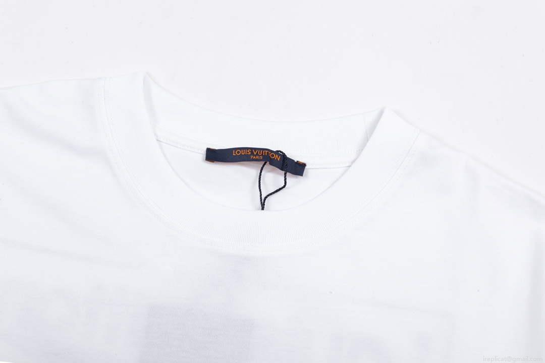 Louis Vuitton Men’s Women’s Short Sleeve T-shirt L36846