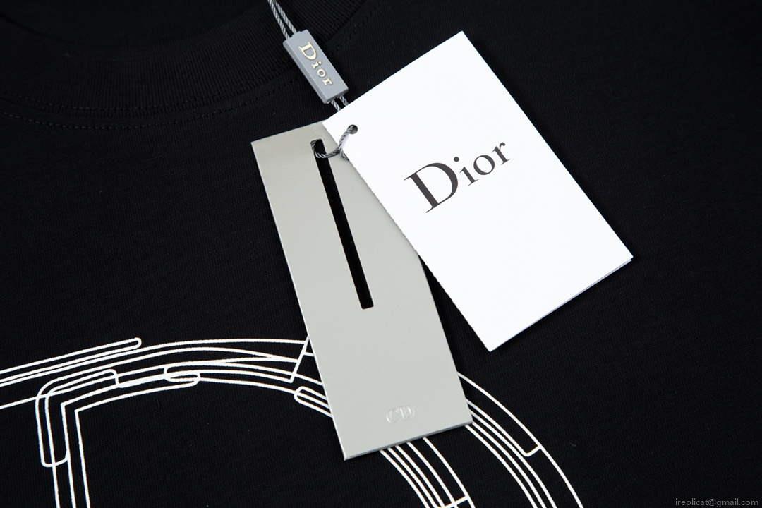 Dior Men’s Women’s Short Sleeve T-shirt D77544