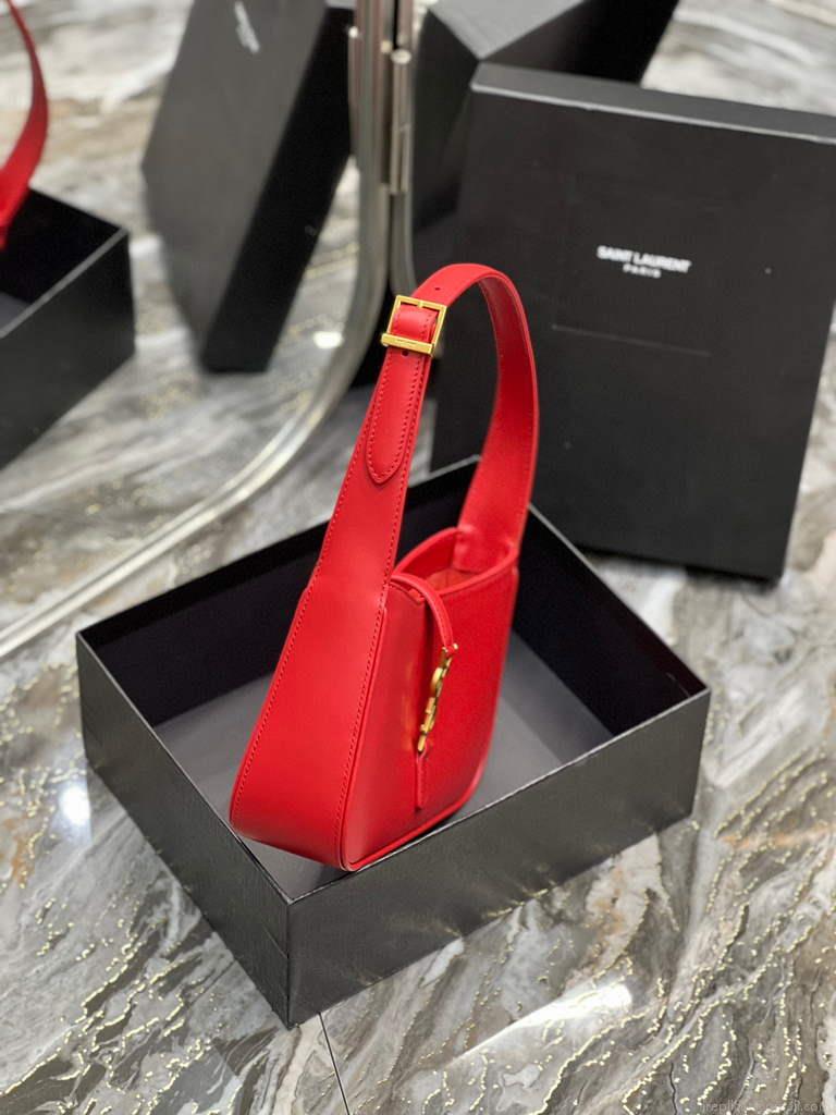 YSL LE5À7 657228 Hobo Bag In Smooth Leather Red