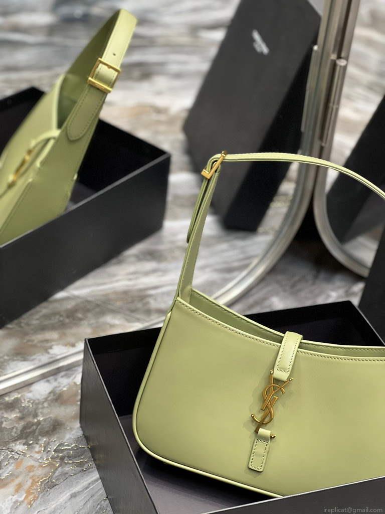 YSL LE5À7 657228 Hobo Bag In Smooth Leather Light Green