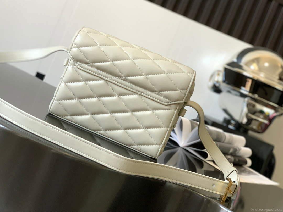 YSL 710080 June Box Bag In Quilted Patent Leather White