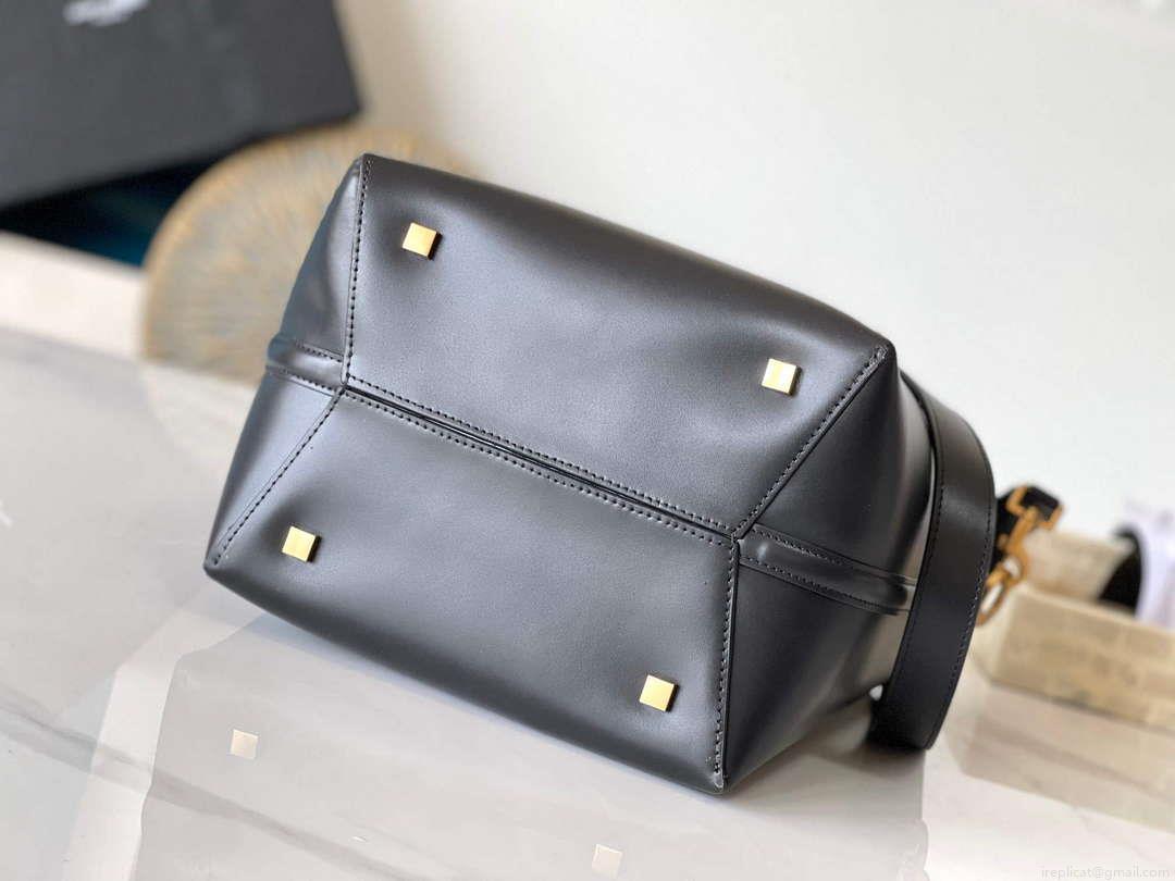 YSL 7428282 Le 37 Bucket In Shiny Leather Black