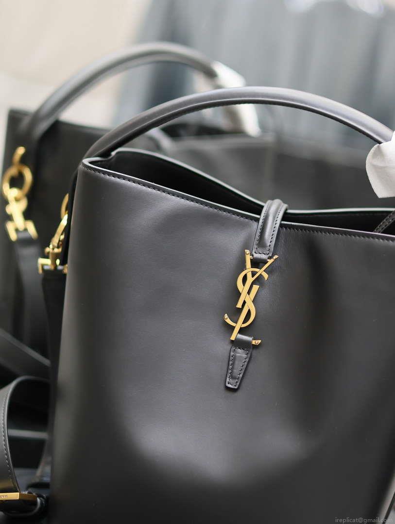 YSL 742828 Le 5 À 7 Supple Small In Smooth Leather Black