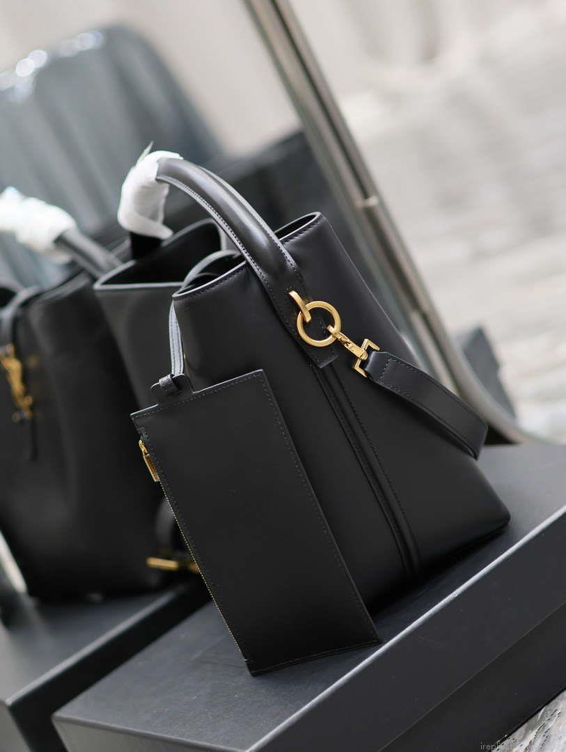 YSL 742828 Le 5 À 7 Supple Small In Smooth Leather Black