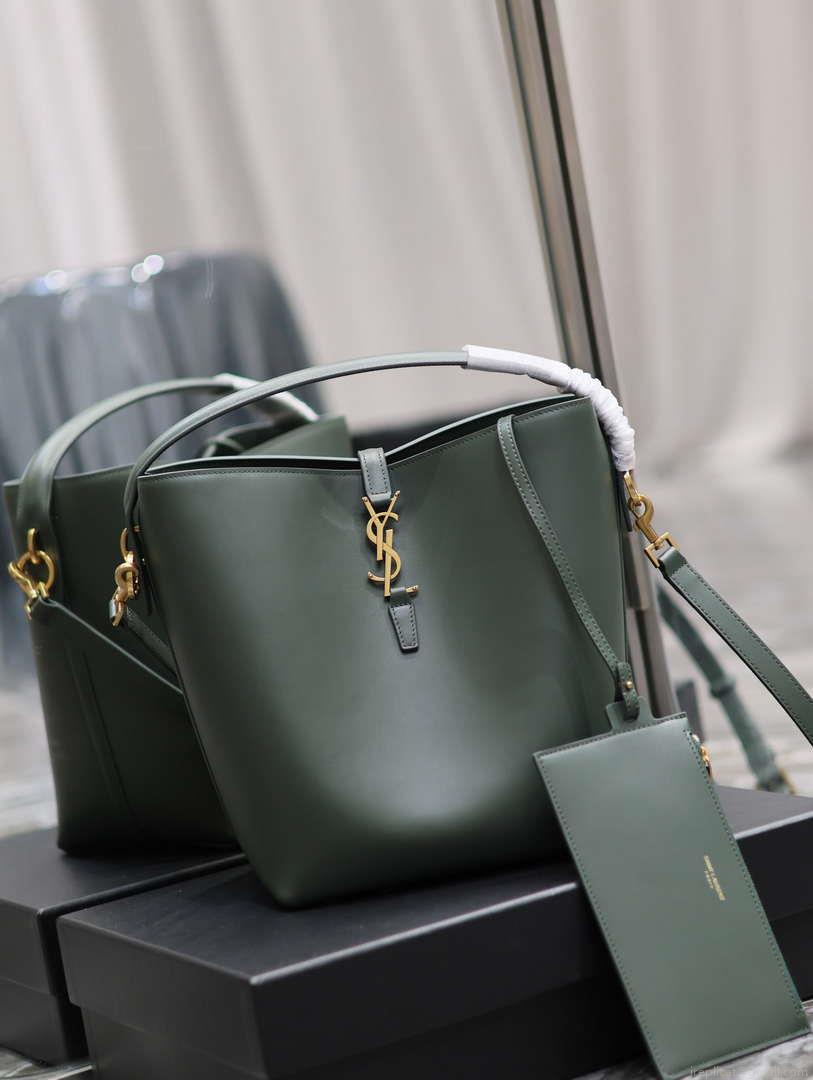 YSL 742828 Le 5 À 7 Supple Small In Smooth Leather Green