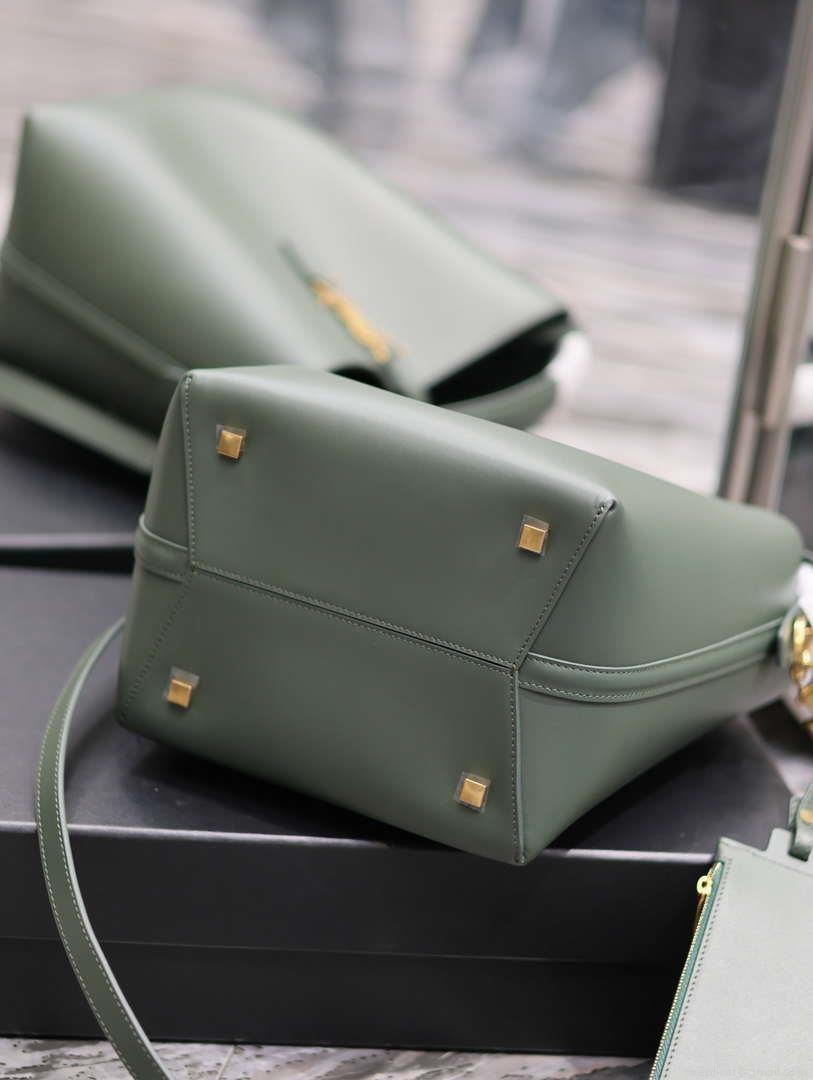 YSL 742828 Le 5 À 7 Supple Small In Smooth Leather Green