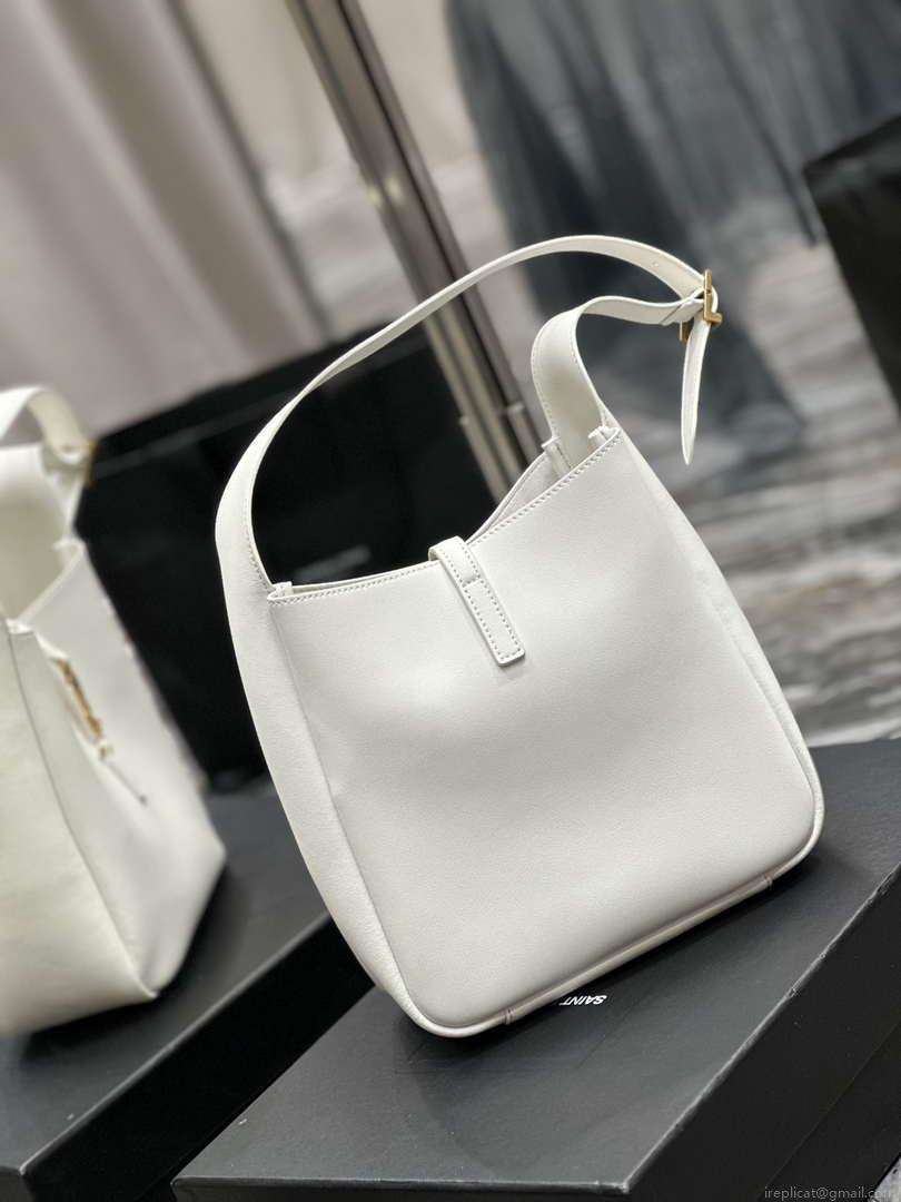 YSL 713938 LE 5 A 7 Supple Small In Grained Leather White