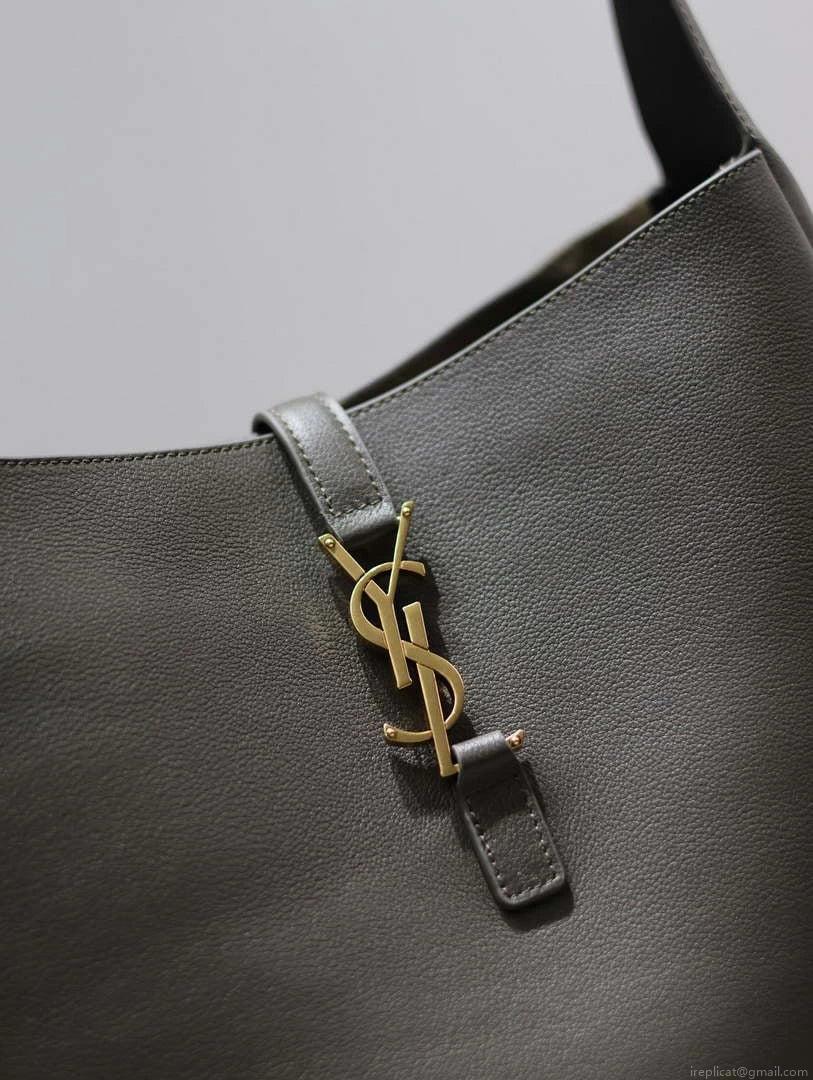 YSL 753837 Le 5 À 7 Supple Large In Smooth Leather Drak Green