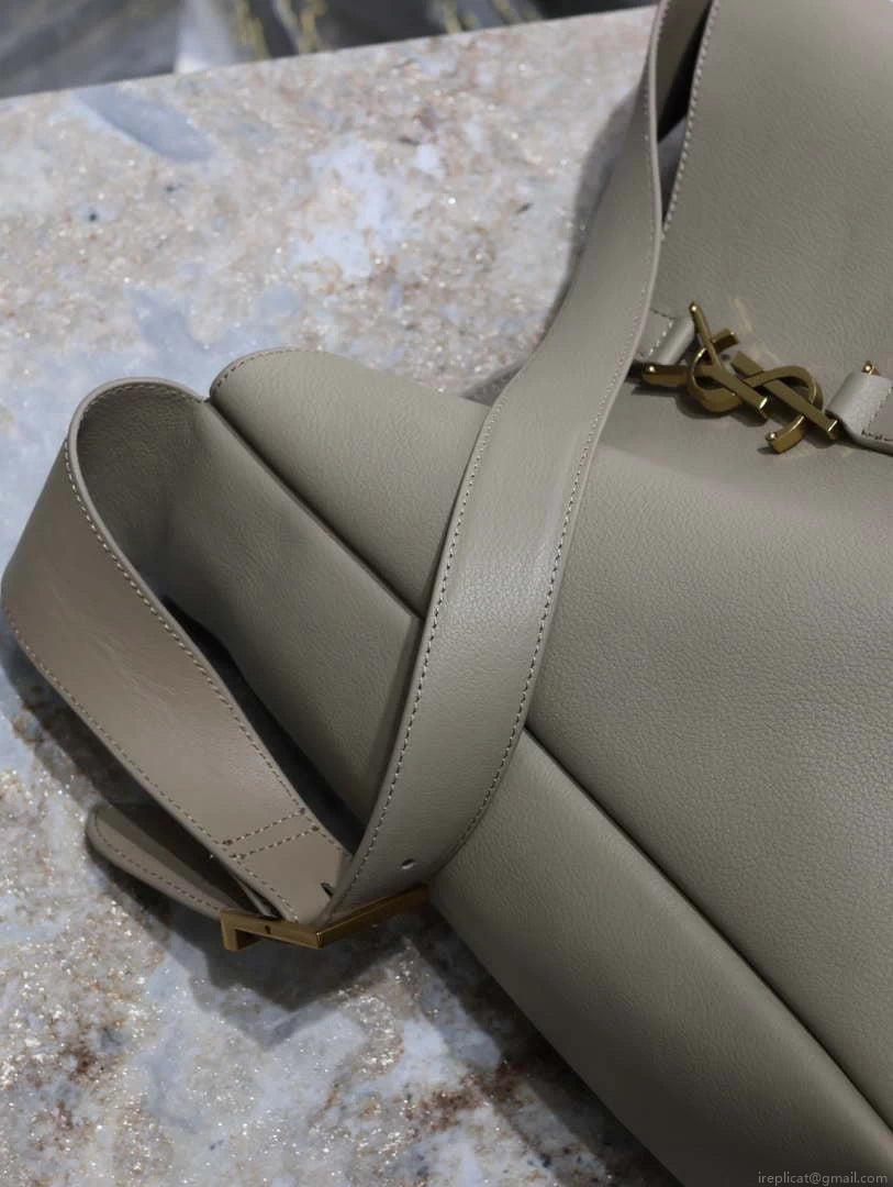 YSL 753837 Le 5 À 7 Supple Large In Smooth Leather Gray